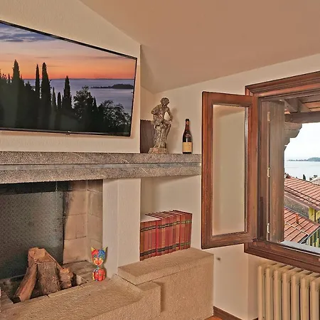 Valle Fiorita 42 - View Apartment Gardone Riviera